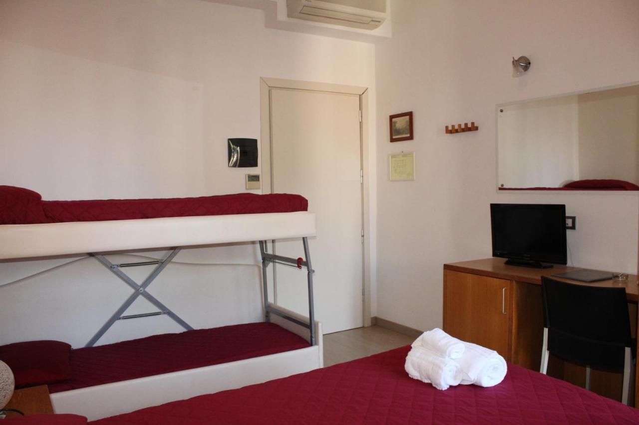 Hotel Morolli Rimini Exterior photo