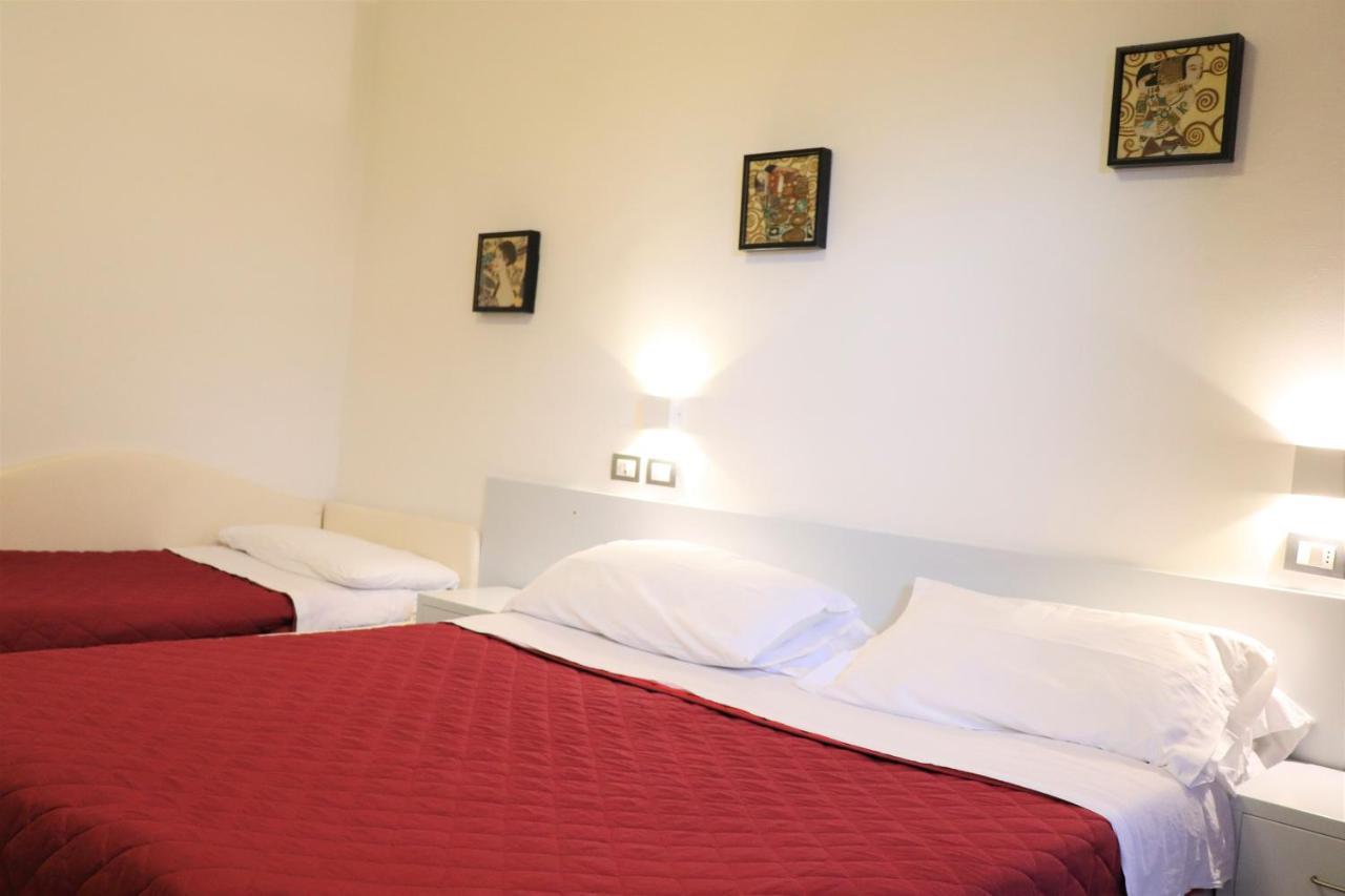 Hotel Morolli Rimini Exterior photo