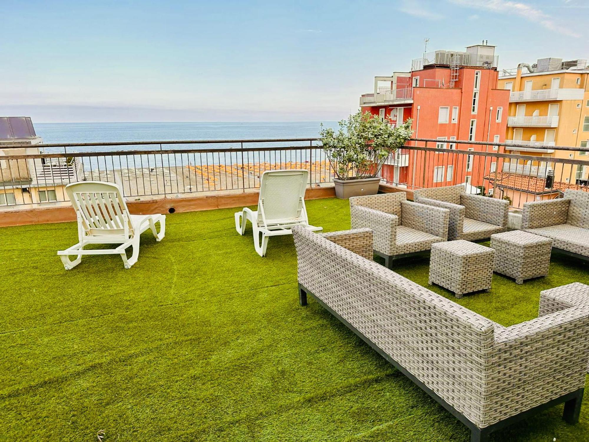 Hotel Morolli Rimini Exterior photo