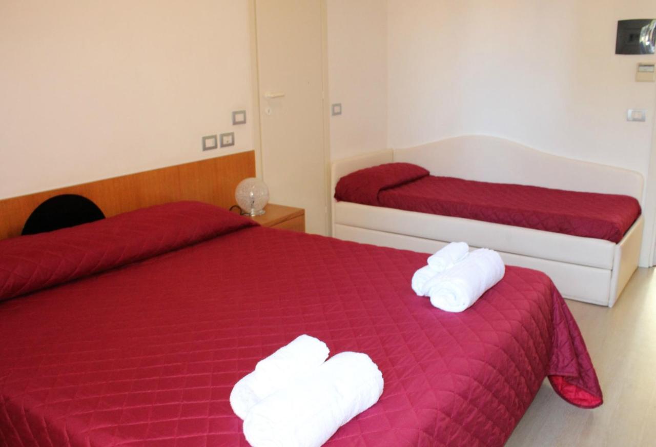 Hotel Morolli Rimini Exterior photo
